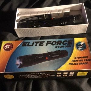 Stungum / flashlight rechagable